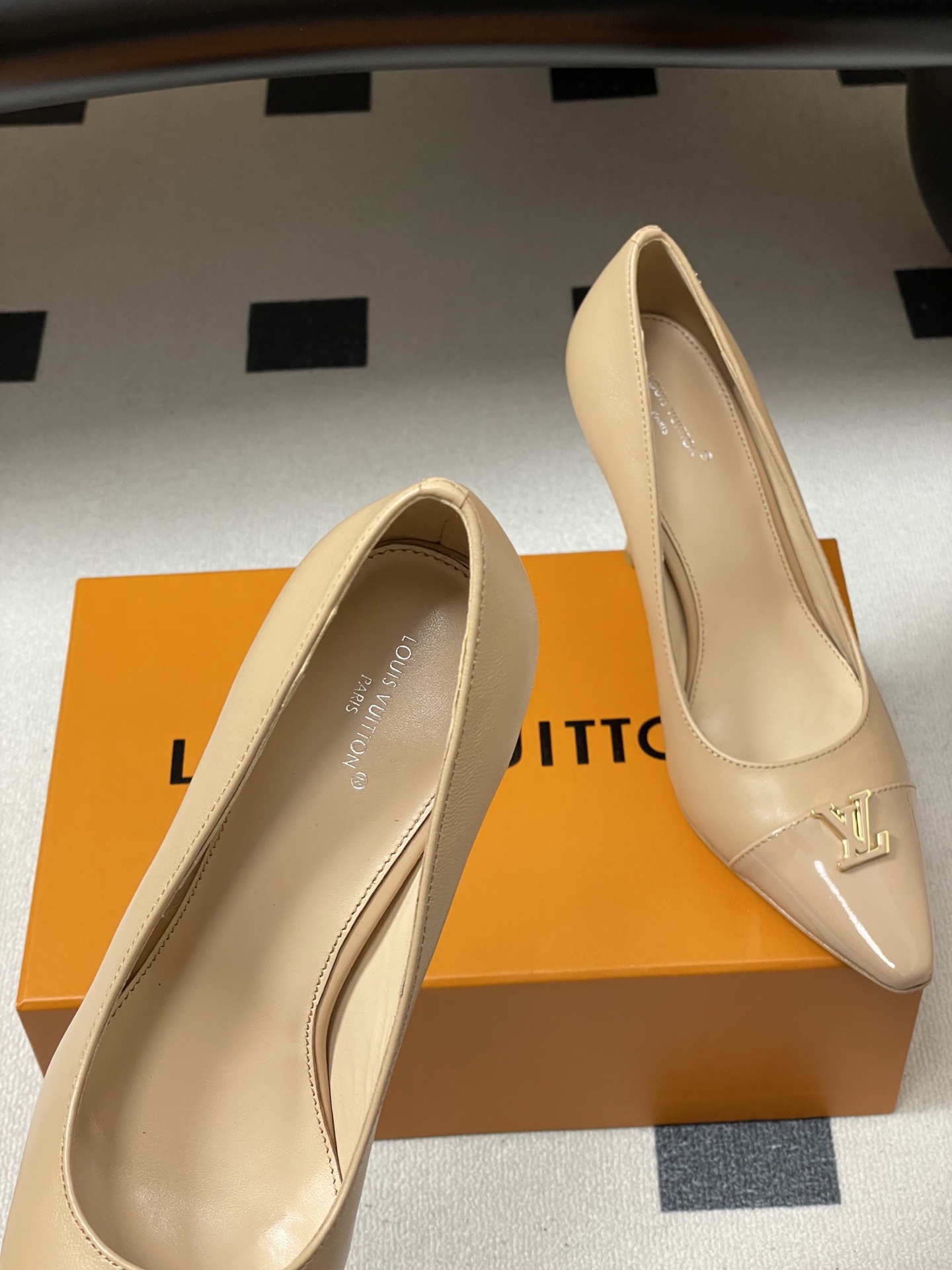 Women's high heels
